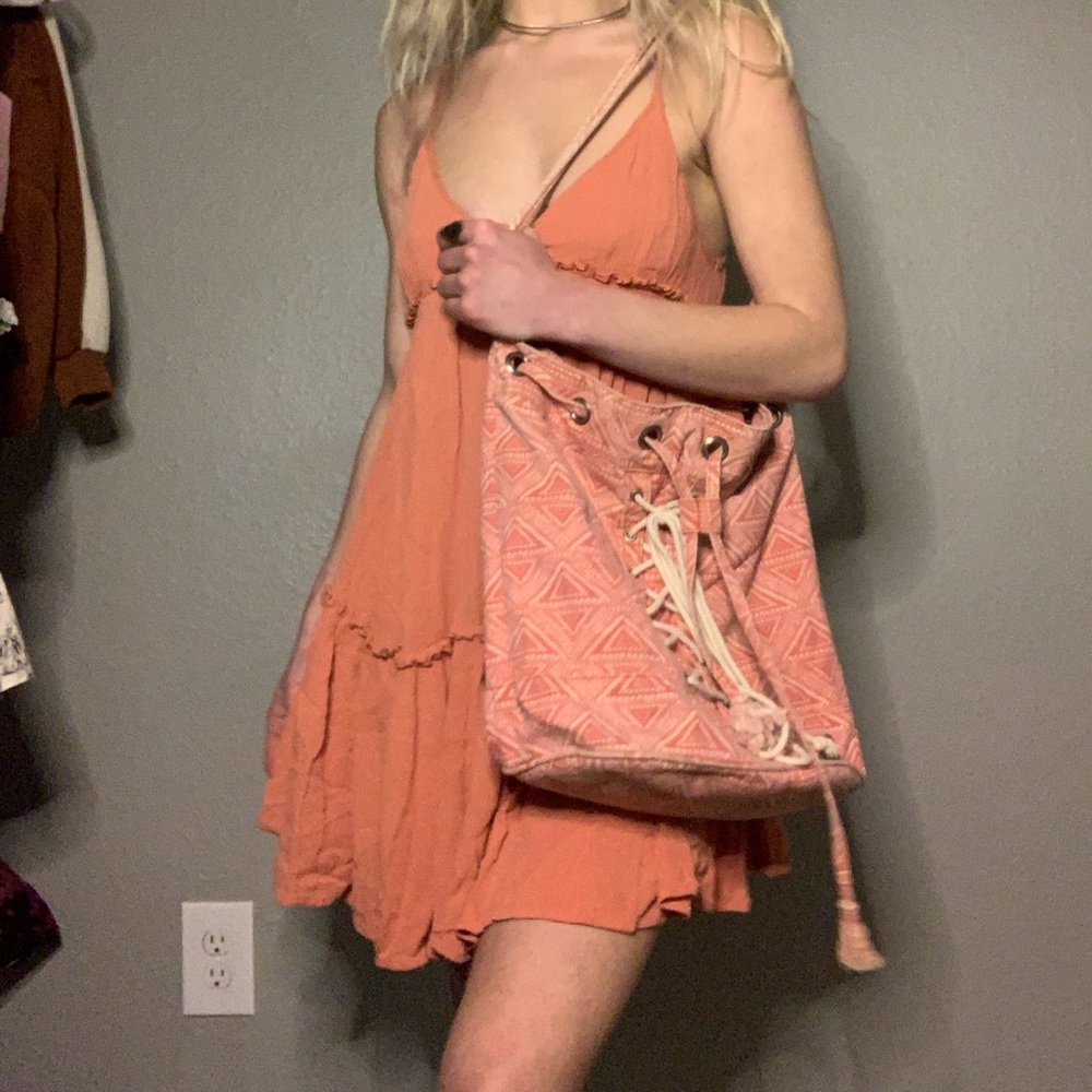Coral pink Roxy purse